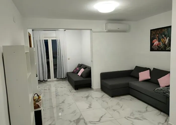 Flamingo Z Basenem * Torrevieja